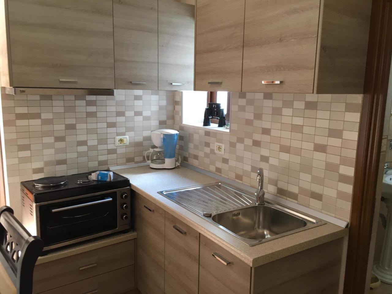 בראט Romeo'S Guest House מראה חיצוני תמונה