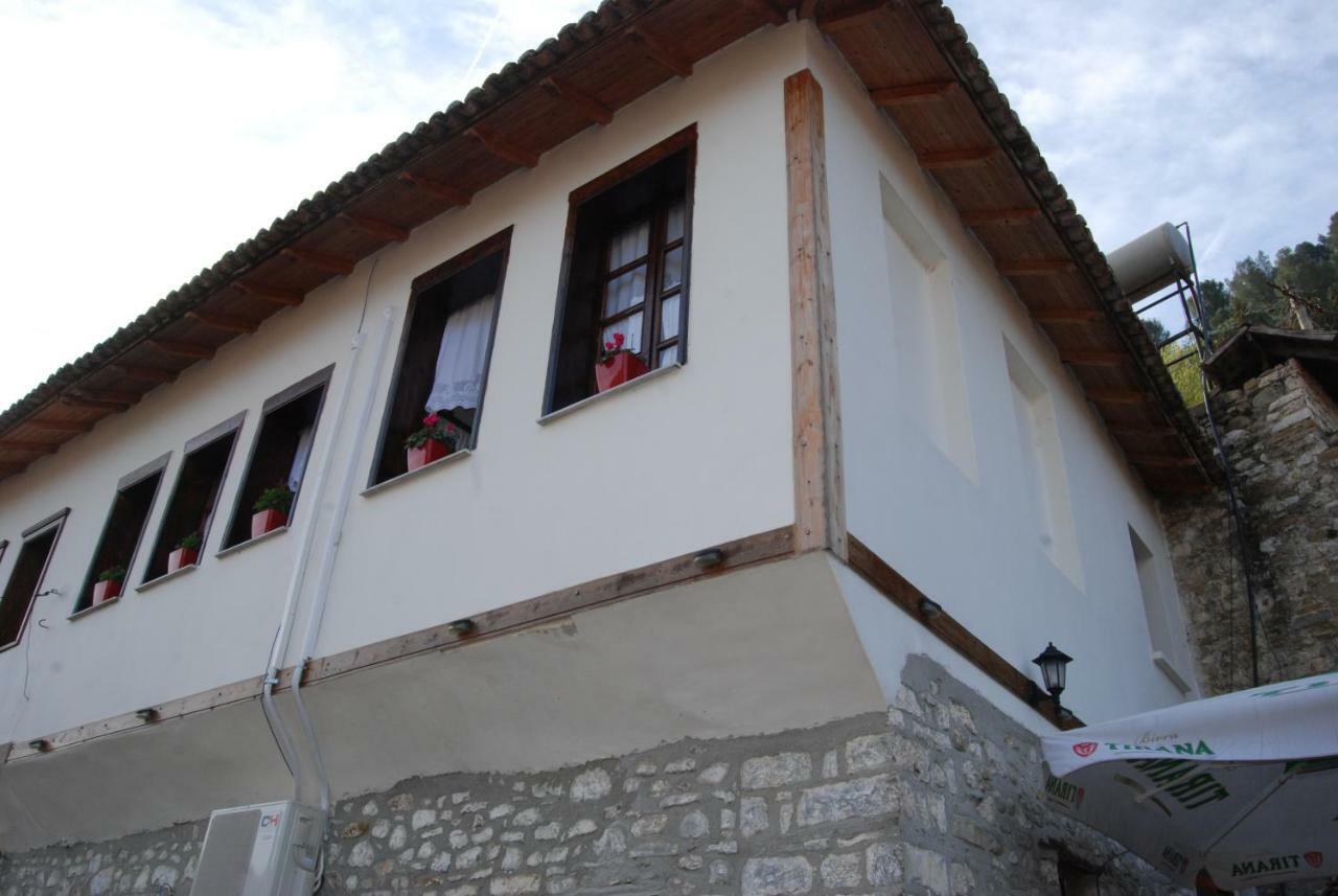 בראט Romeo'S Guest House מראה חיצוני תמונה